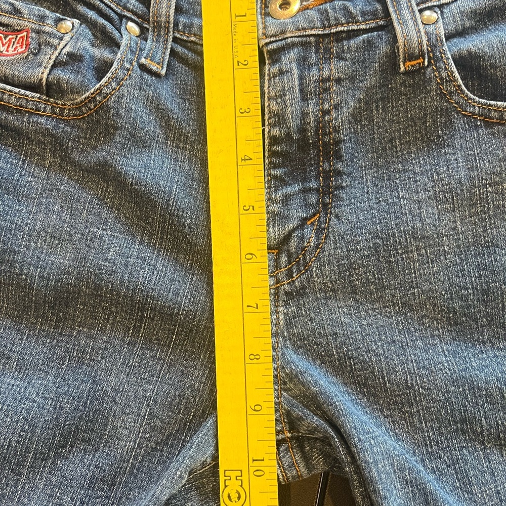 Women's Straight Leg Denim Jeans - Picture 7 of 11
